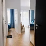 Livermo - Targi Mtp - Jezyce- Air Conditioning - Self Check-in شقة *