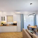 شقة Livermo - Targi Mtp - Jezyce- Air Conditioning - Self Check-in بوزنان