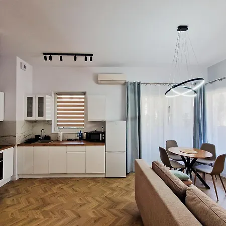 Apartament Livermo - Targi Mtp - Jeżyce- Air Conditioning - Self Check-in Poznań