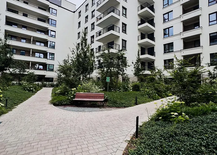 Livermo - Targi Mtp - Jezyce- Air Conditioning - Self Check-in Apartamento