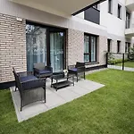 Livermo - Targi Mtp - Jezyce- Air Conditioning - Self Check-in شقة *