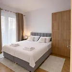 Livermo - Targi Mtp - Jezyce- Air Conditioning - Self Check-in