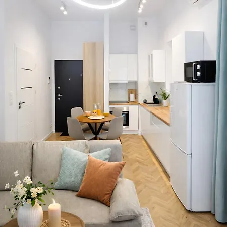 Appartamento Livermo - Targi Mtp - Jezyce- Air Conditioning - Self Check-in