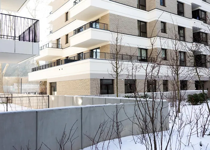 Livermo - Targi Mtp - Jezyce- Air Conditioning - Self Check-in