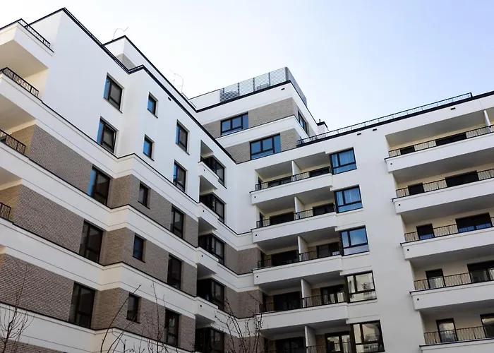 Apartment Livermo - Targi Mtp - Jezyce- Air Conditioning - Self Check-in