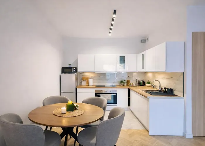 Apartment Livermo - Targi Mtp - Jezyce- Air Conditioning - Self Check-in