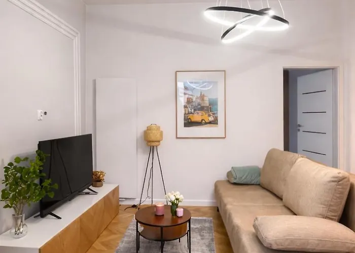 Livermo - Targi Mtp - Jezyce- Air Conditioning - Self Check-in Apartment