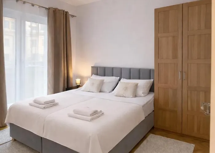 Livermo - Targi Mtp - Jezyce- Air Conditioning - Self Check-in